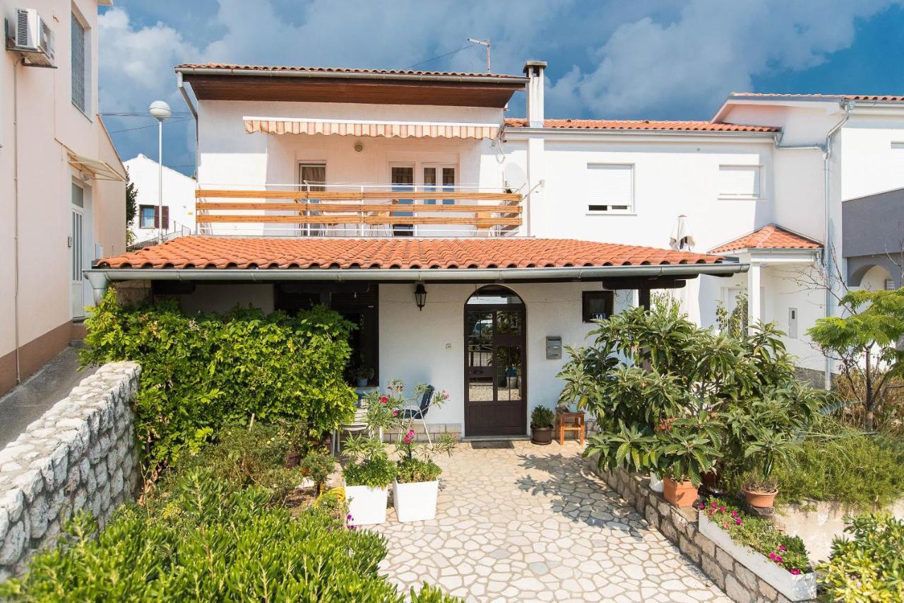 Apartmani Vera Crikvenica Esterno foto